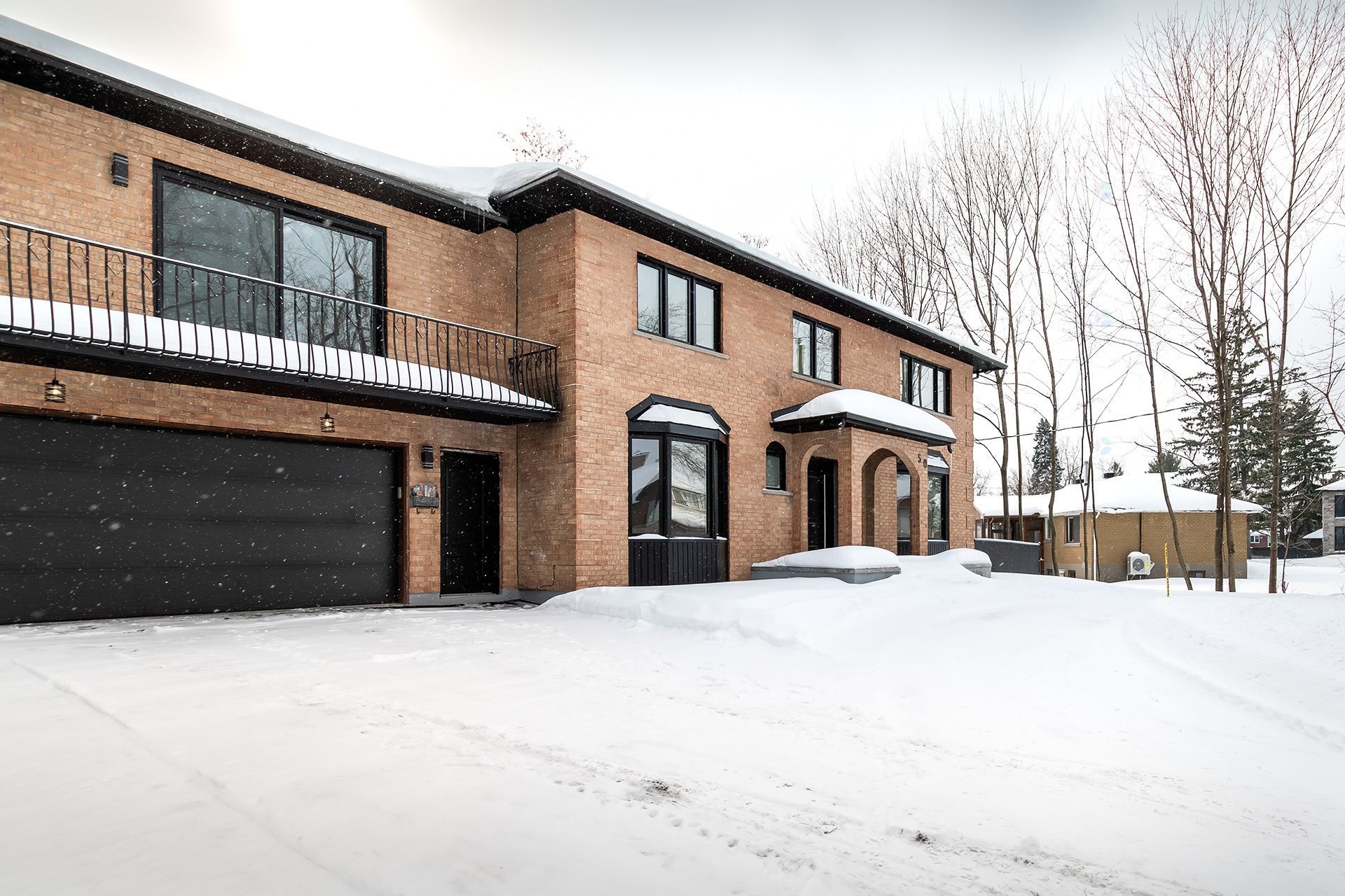 









50


Rue Hawthorne

,
Kirkland,




QC
H9H3G3

