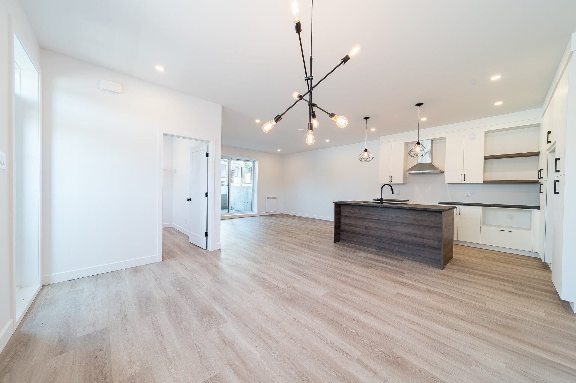 









157


Rue Mc Dermott

, 201,
Cowansville,




QC
J2K2Y4

