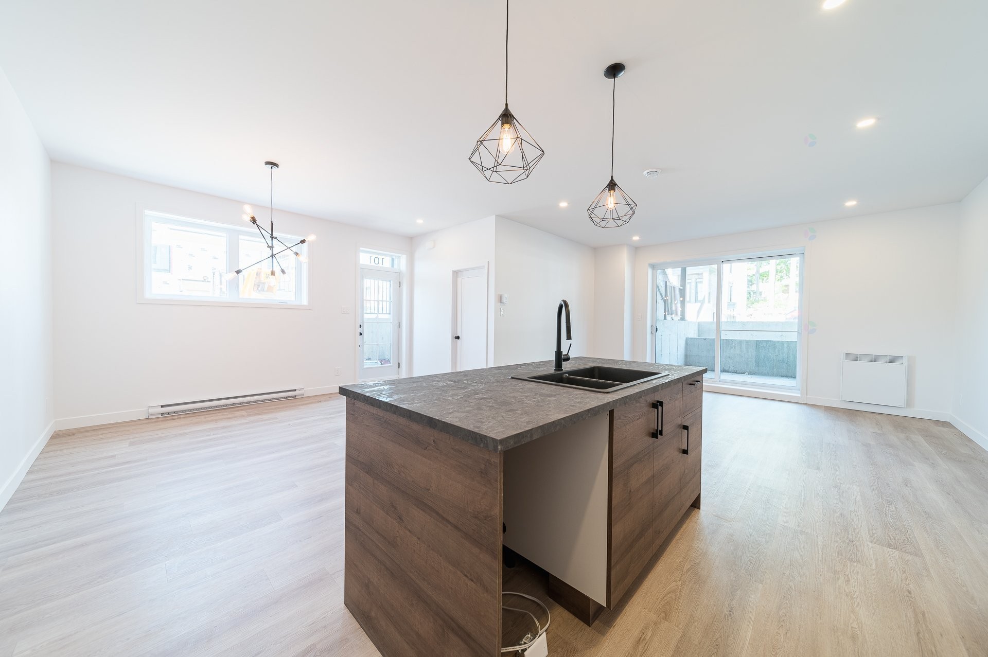 









157


Rue Mc Dermott

, 201,
Cowansville,




QC
J2K2Y4

