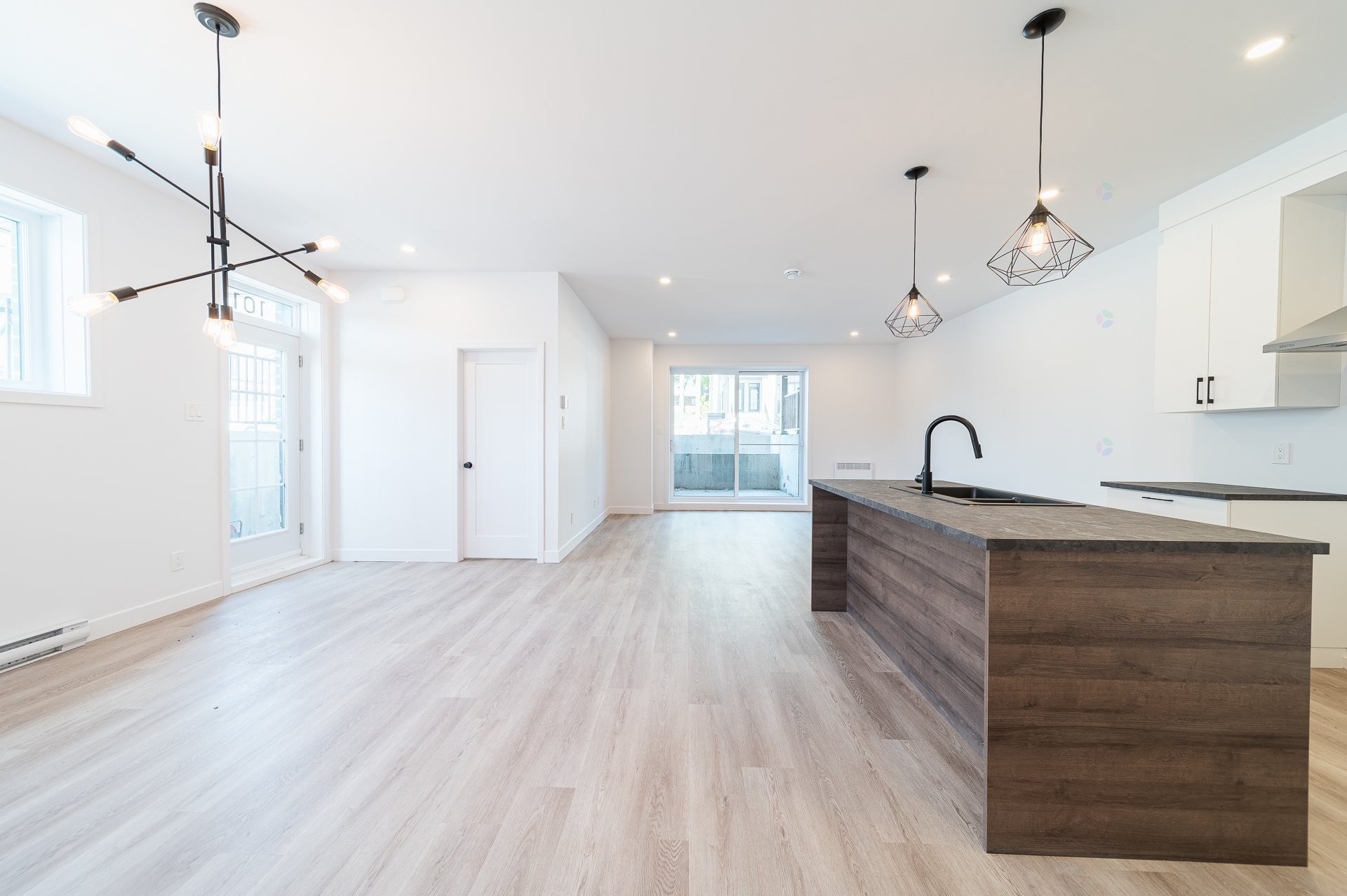 









165


Rue Mc Dermott

, 101,
Cowansville,




QC
J2K2Y4

