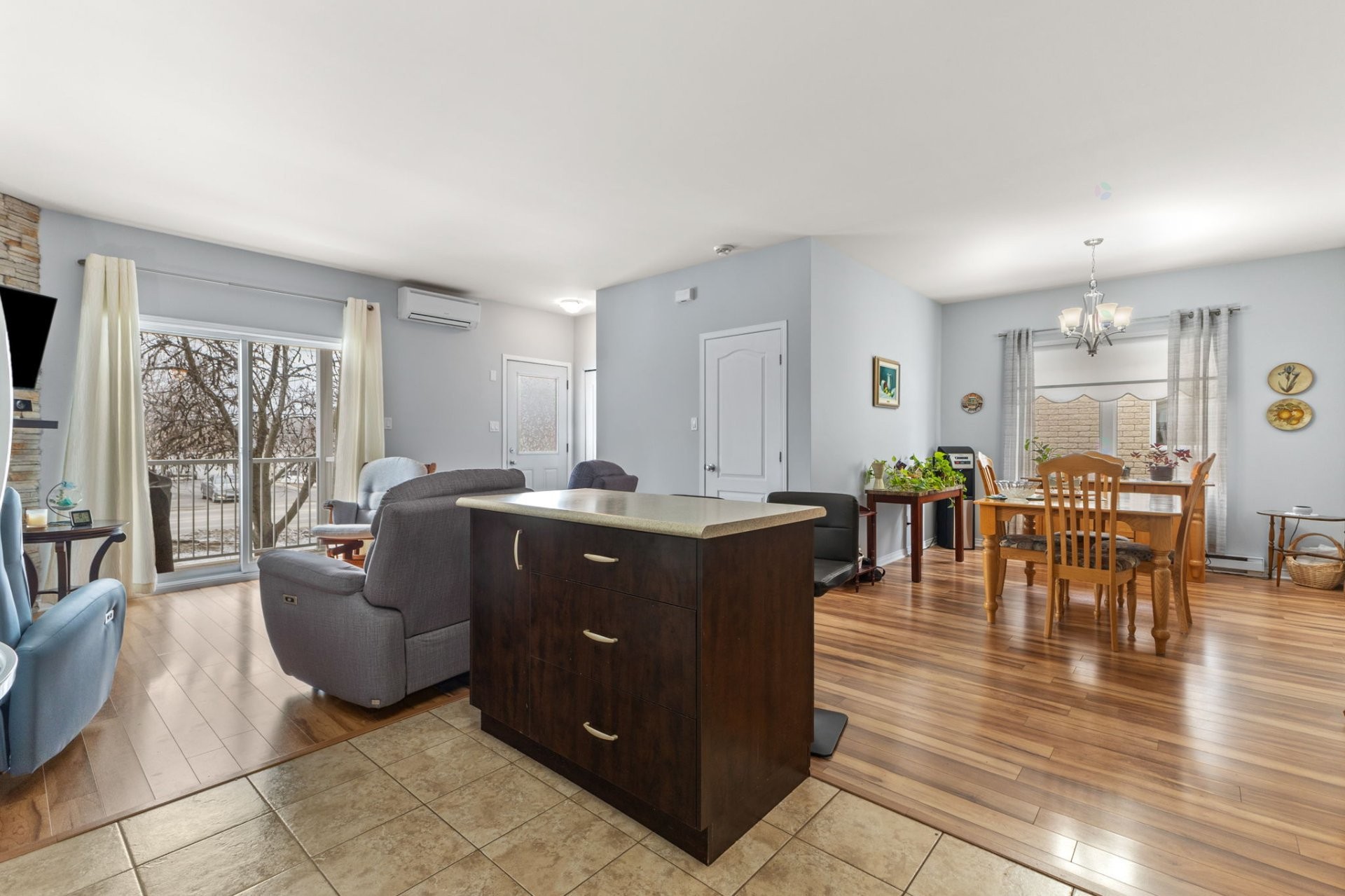 









1490


Boul. Maloney E.

, 2,
Gatineau (Gatineau),




QC
J8P1J3

