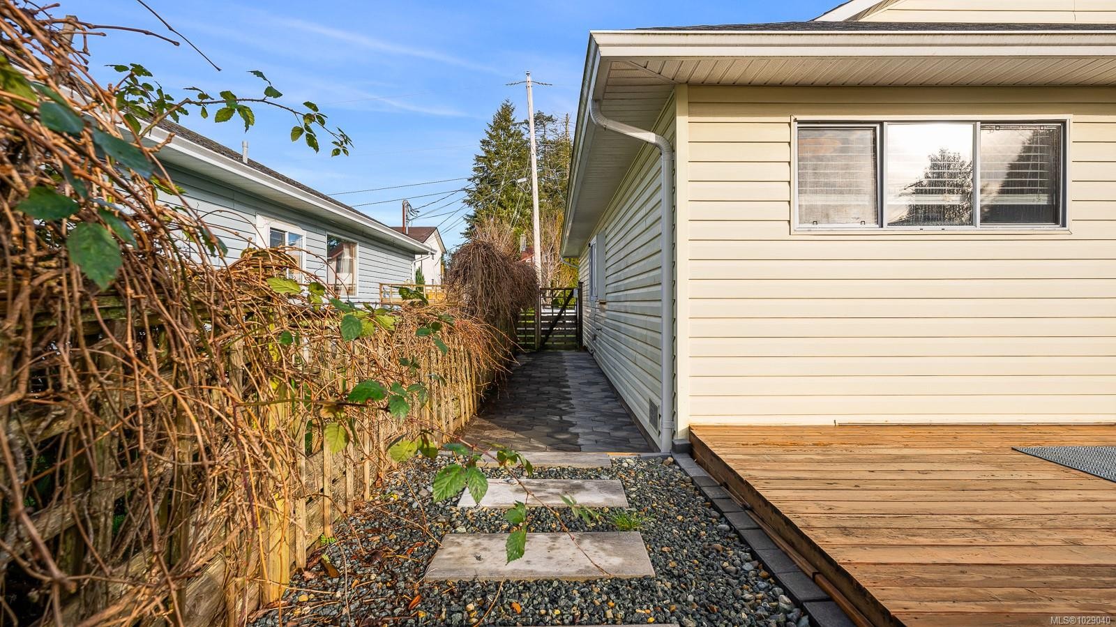









660


25th

St,
Courtenay,




BC
V9N 8J3

