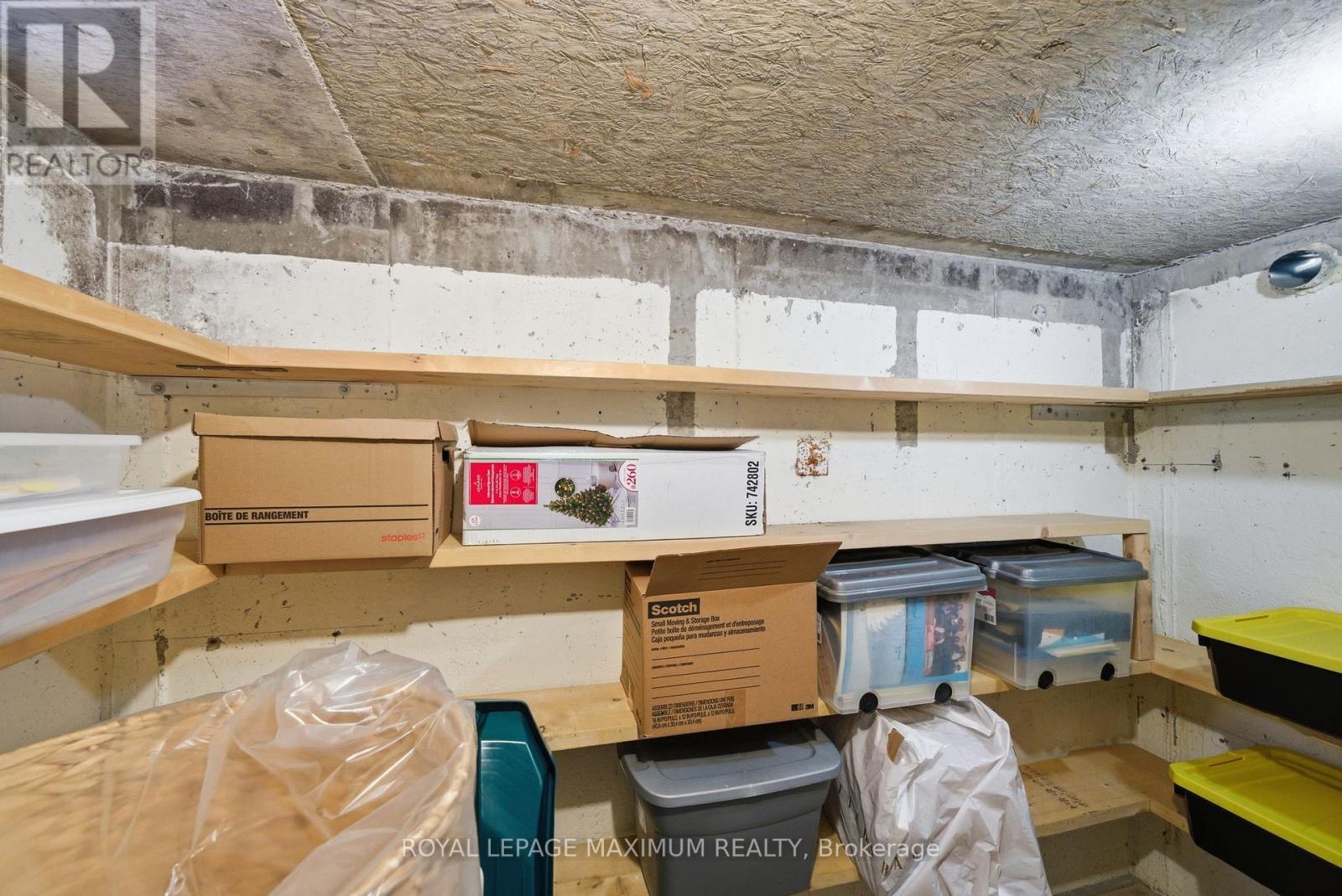 












2 CASTLE PARK BOULEVARD

,
Vaughan,




Ontario
L4H1M5

