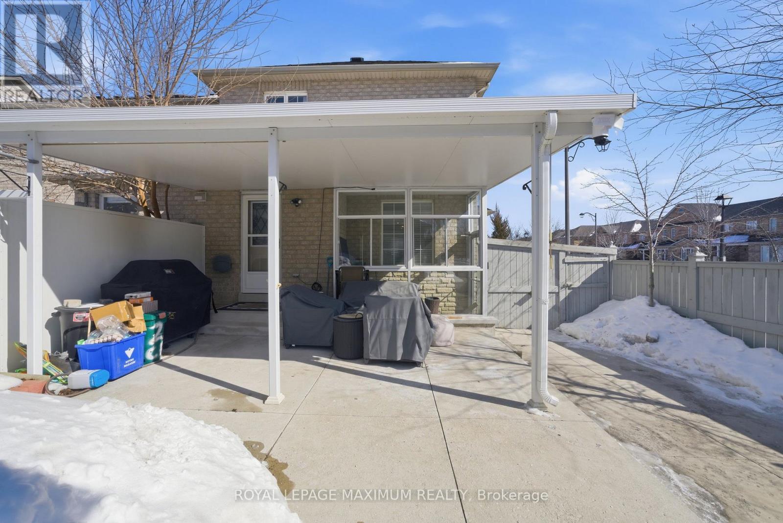 












2 CASTLE PARK BOULEVARD

,
Vaughan,




Ontario
L4H1M5

