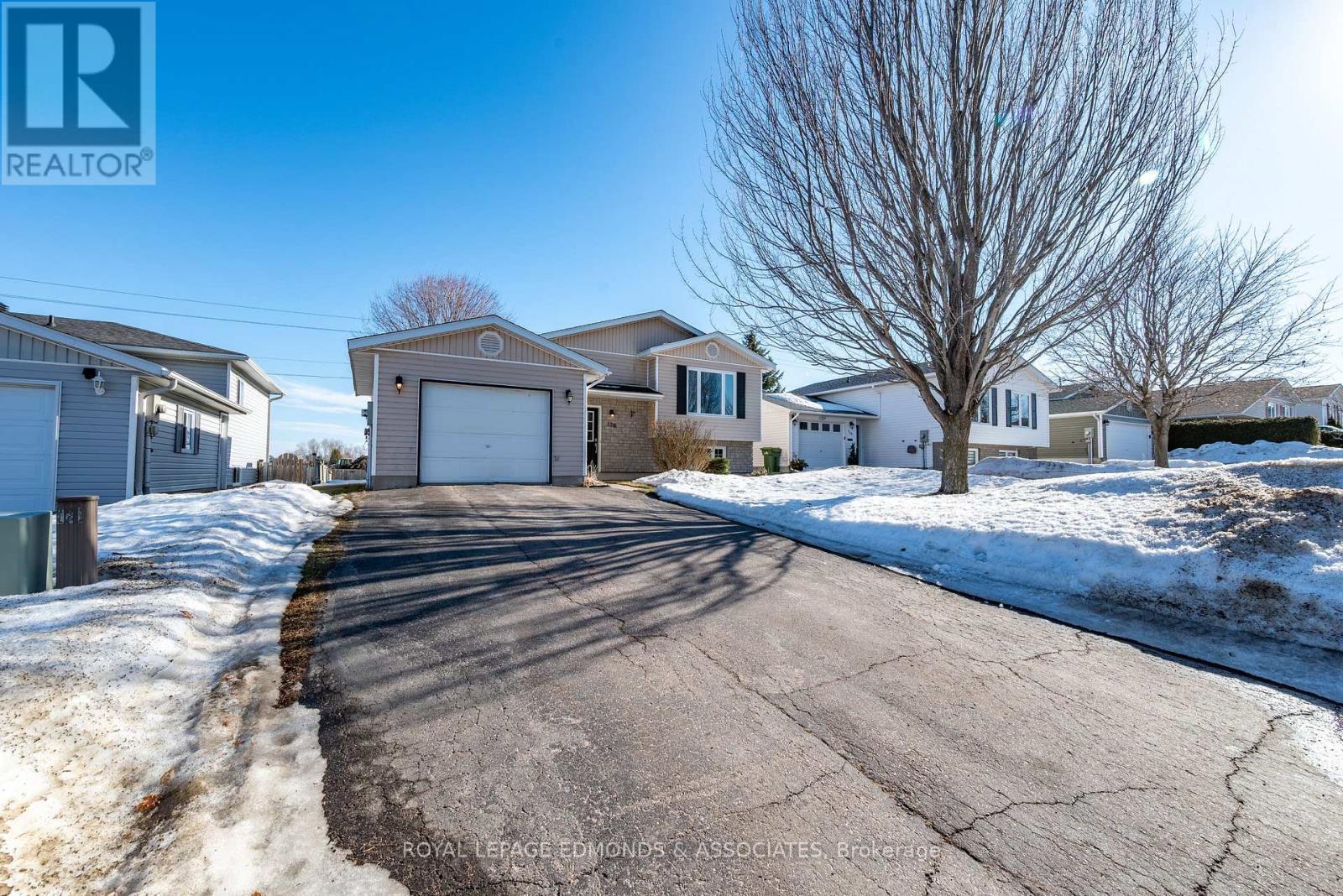 












130 COCKBURN CRESCENT

,
Pembroke,




Ontario
K8A8L9

