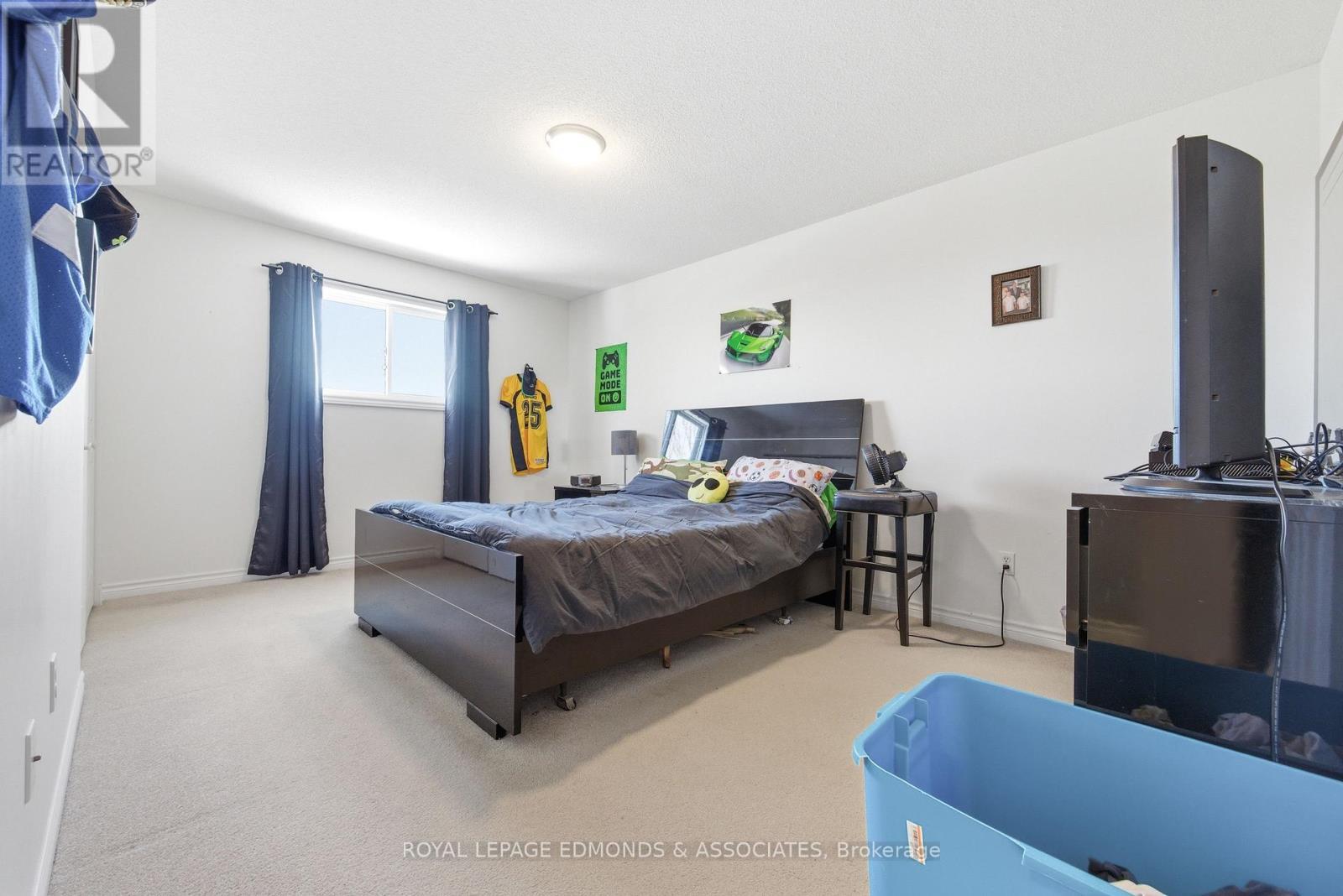 












130 COCKBURN CRESCENT

,
Pembroke,




Ontario
K8A8L9

