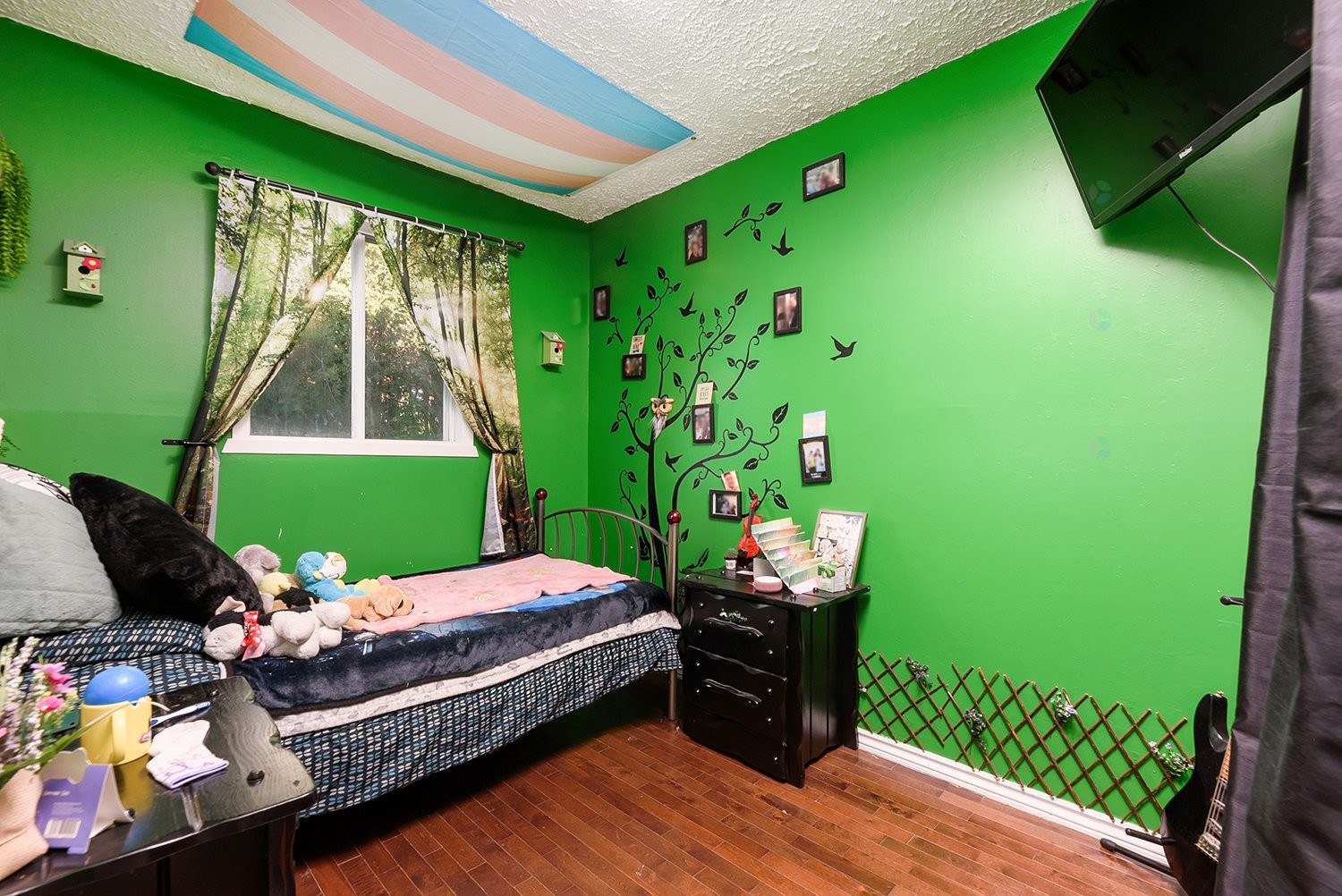 









3707


Mtée Gagnon

,
Terrebonne (Terrebonne),




QC
J6Z1K8

