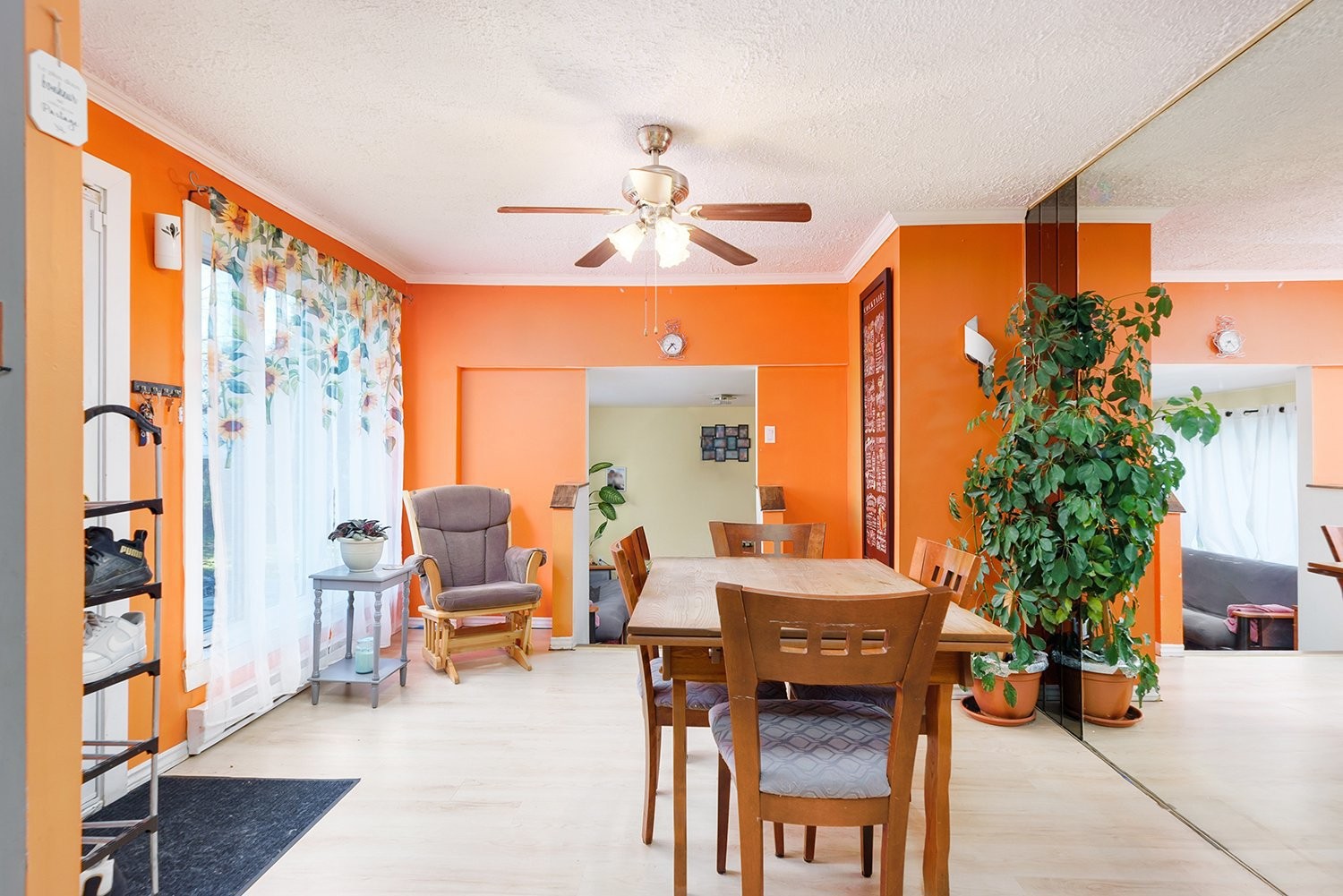 









3707


Mtée Gagnon

,
Terrebonne (Terrebonne),




QC
J6Z1K8

