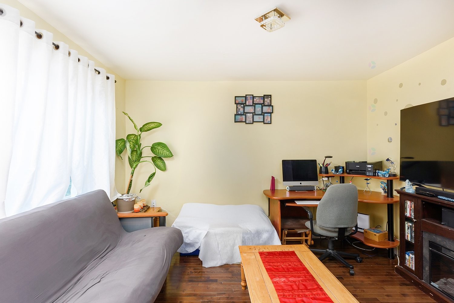 









3707


Mtée Gagnon

,
Terrebonne (Terrebonne),




QC
J6Z1K8

