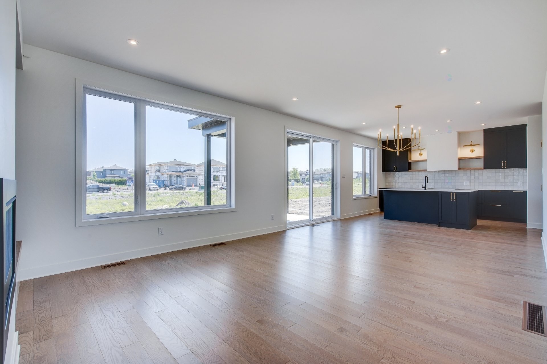 









1105


Rue Jean-Vallerand

,
Boucherville,




QC
J4B0H5

