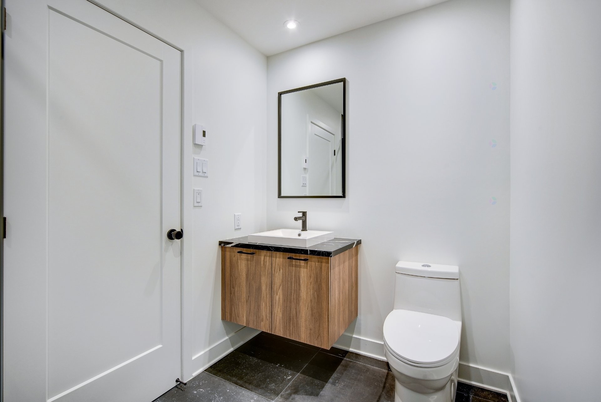 









1105


Rue Jean-Vallerand

,
Boucherville,




QC
J4B0H5

