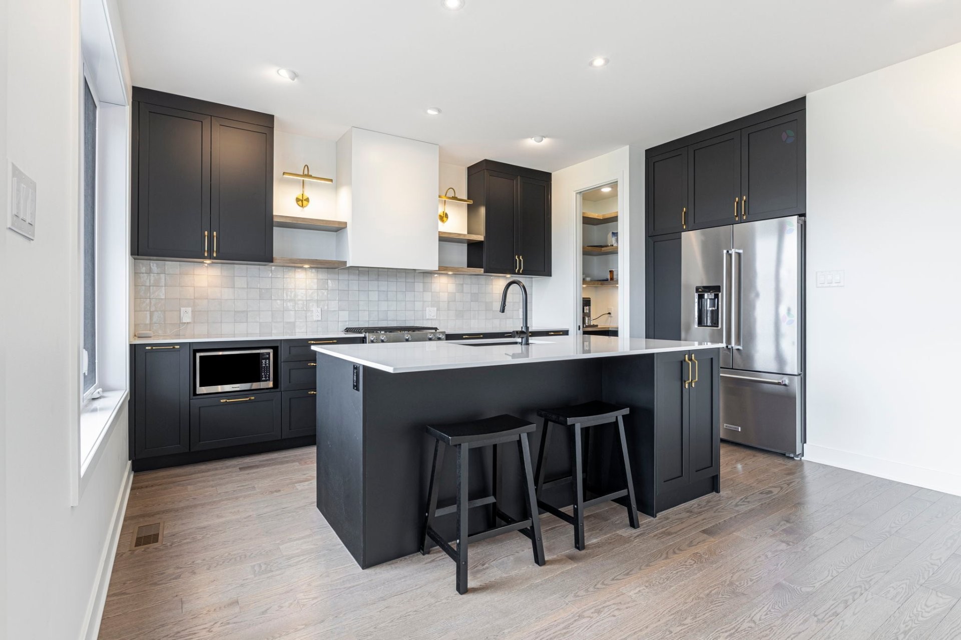 









1105


Rue Jean-Vallerand

,
Boucherville,




QC
J4B0H5

