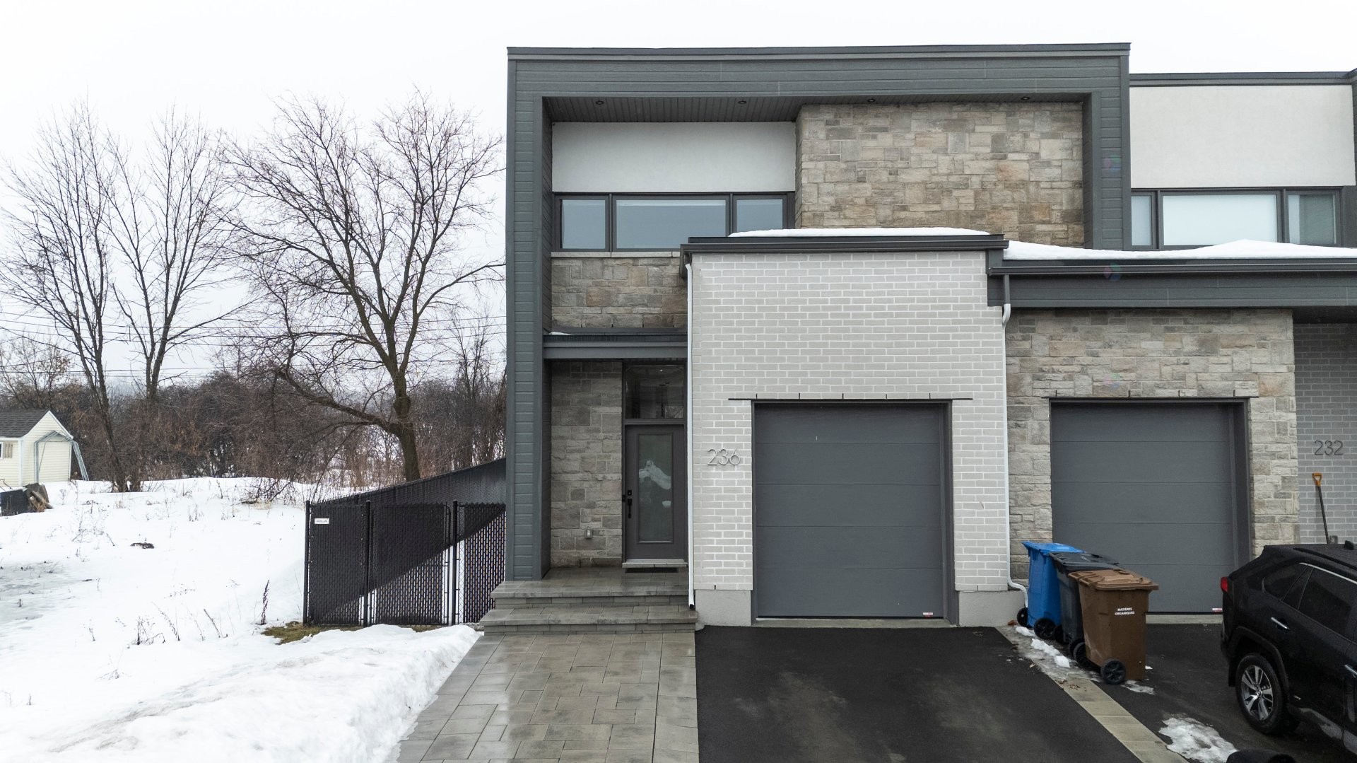 









236


Rue Gascon

,
Laval (Saint-François),




QC
H7B0B4

