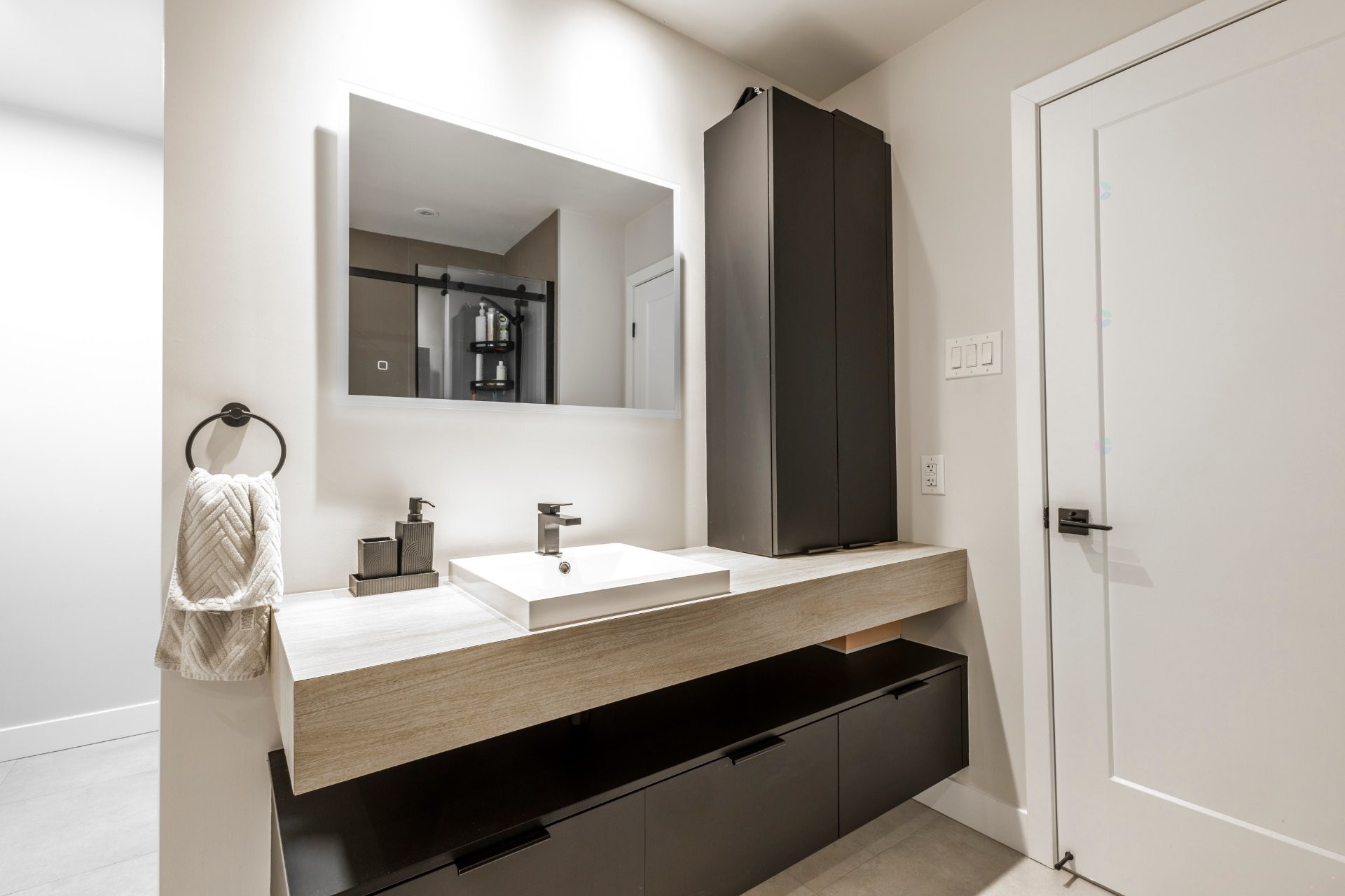 









236


Rue Gascon

,
Laval (Saint-François),




QC
H7B0B4

