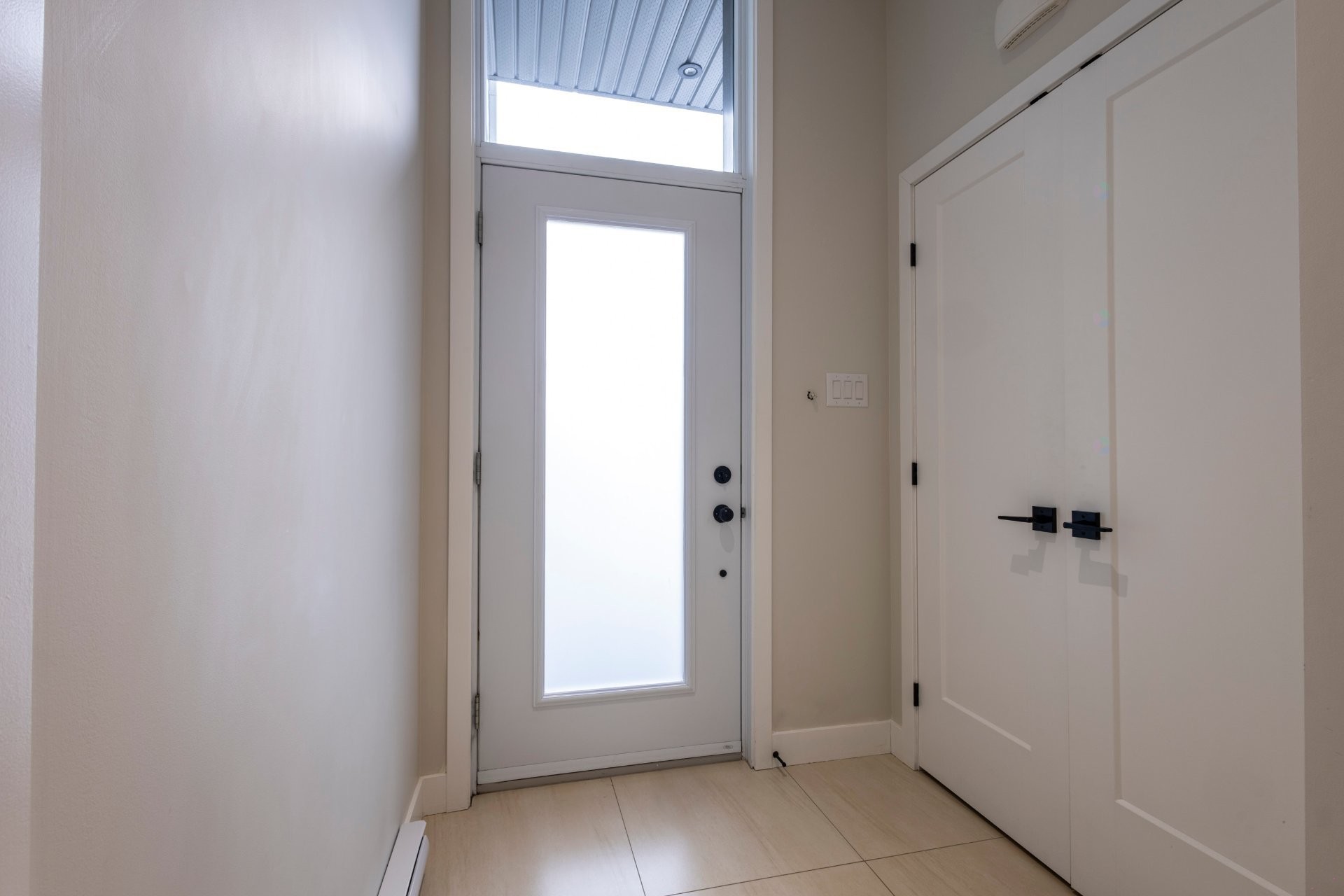 









236


Rue Gascon

,
Laval (Saint-François),




QC
H7B0B4

