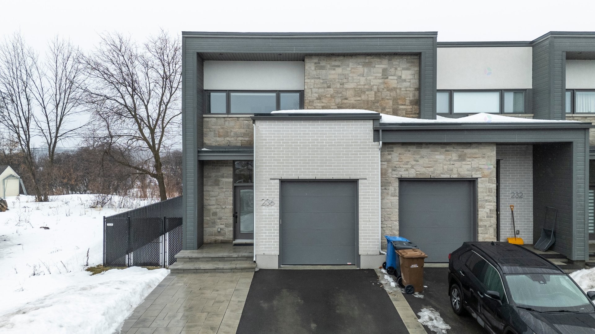 









236


Rue Gascon

,
Laval (Saint-François),




QC
H7B0B4


