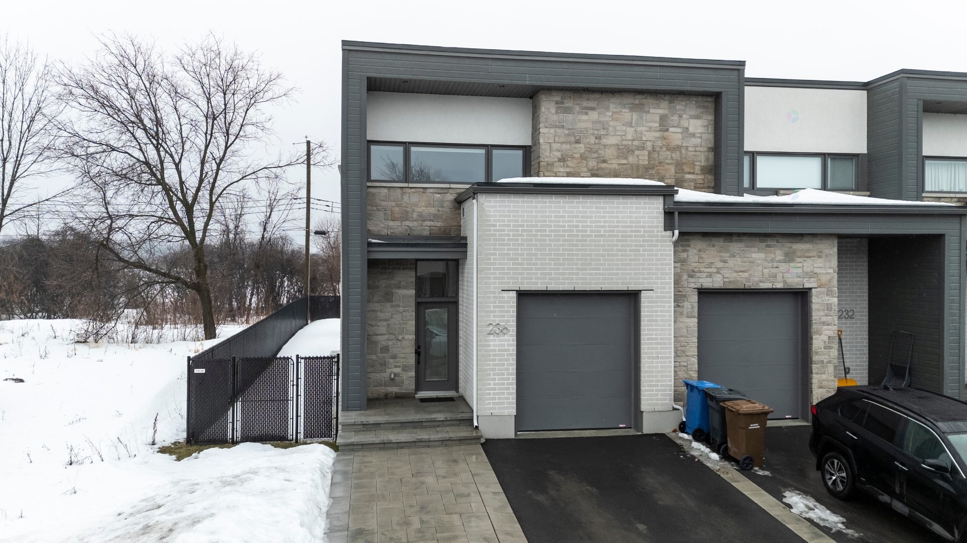 









236


Rue Gascon

,
Laval (Saint-François),




QC
H7B0B4


