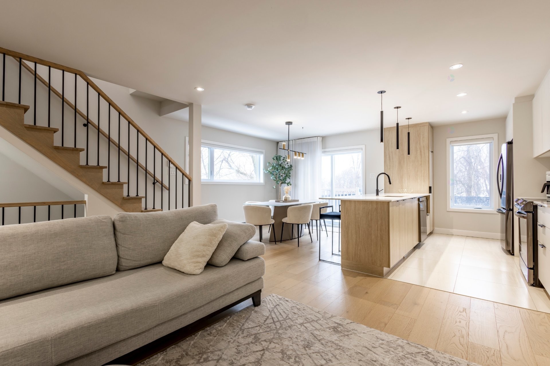 









236


Rue Gascon

,
Laval (Saint-François),




QC
H7B0B4

