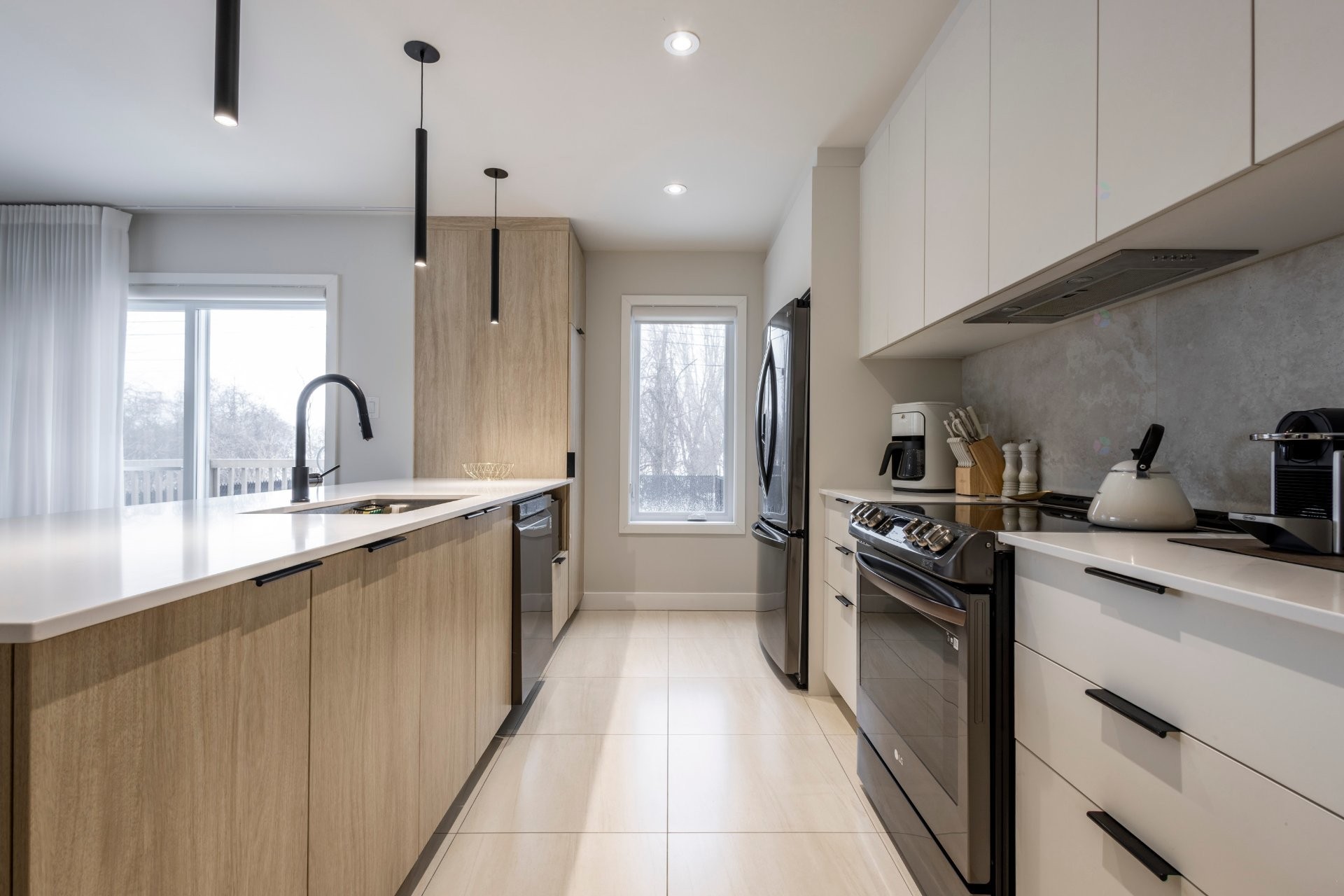 









236


Rue Gascon

,
Laval (Saint-François),




QC
H7B0B4

