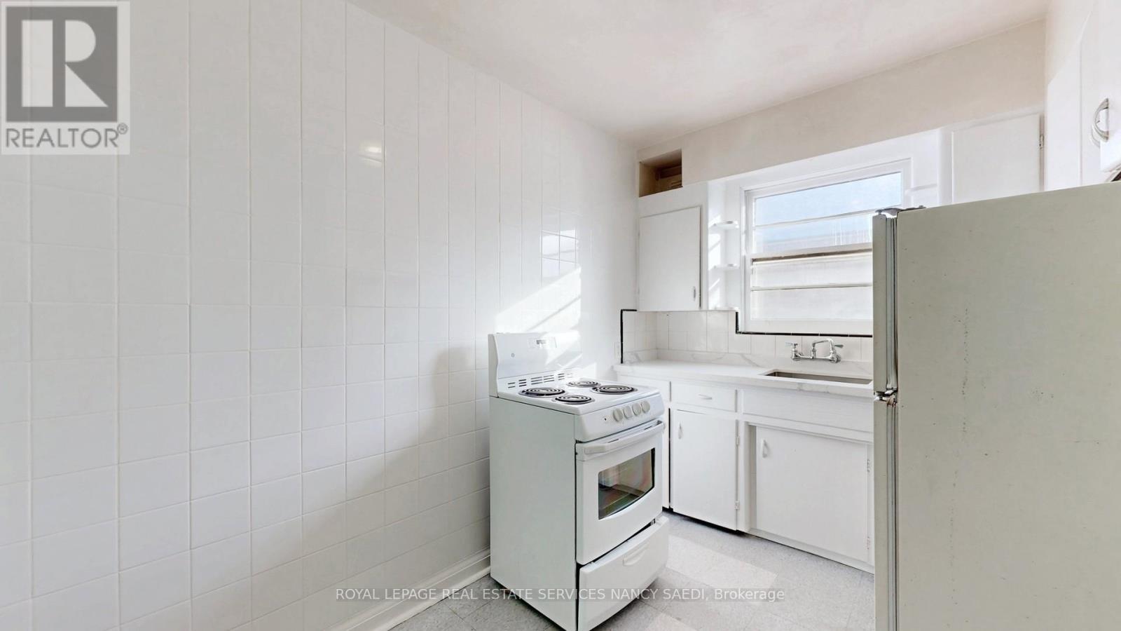 












1264 WESTON ROAD

,
Toronto,




Ontario
M6M4R1

