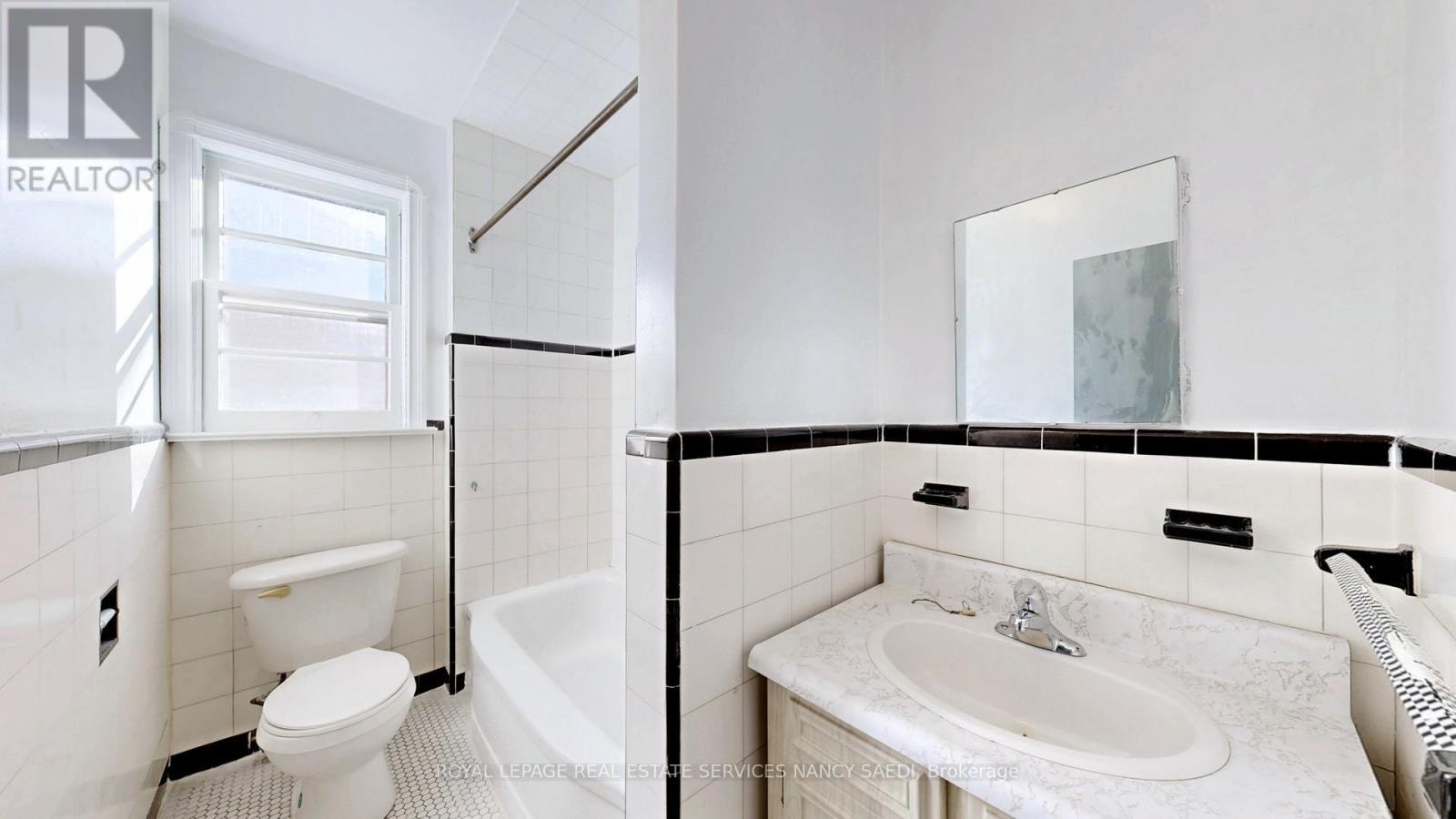 












1264 WESTON ROAD

,
Toronto,




Ontario
M6M4R1

