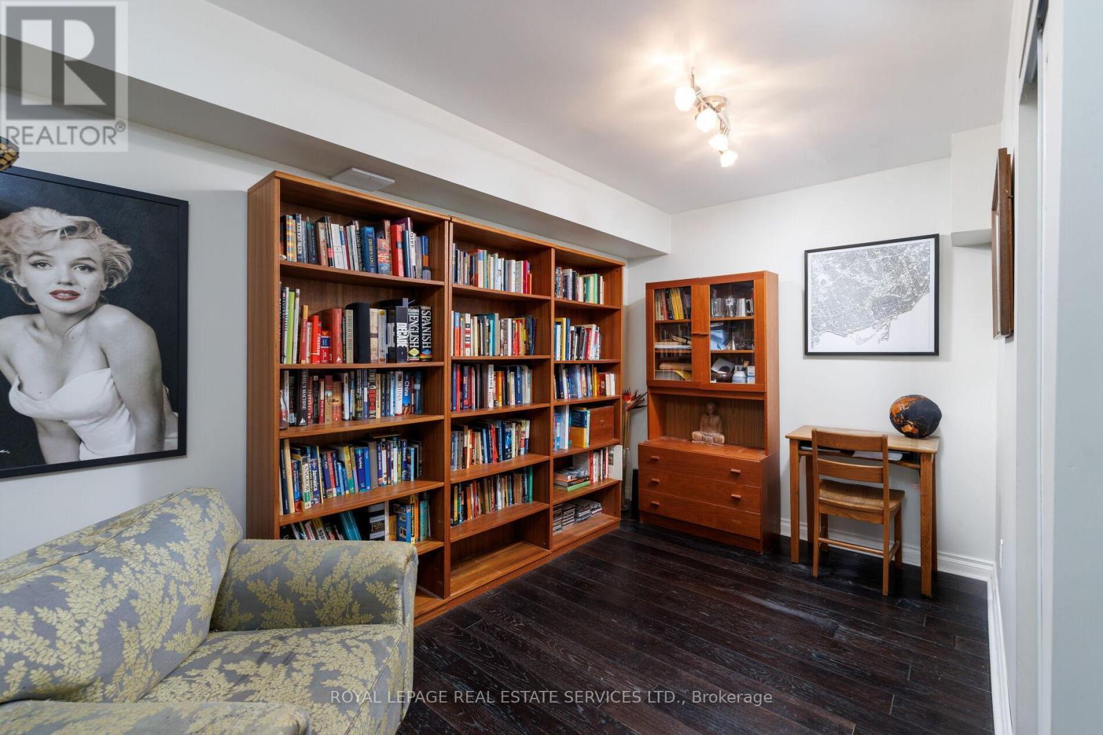 












68 TRADEWIND DRIVE

,
Oakville,




Ontario
L6L6K8

