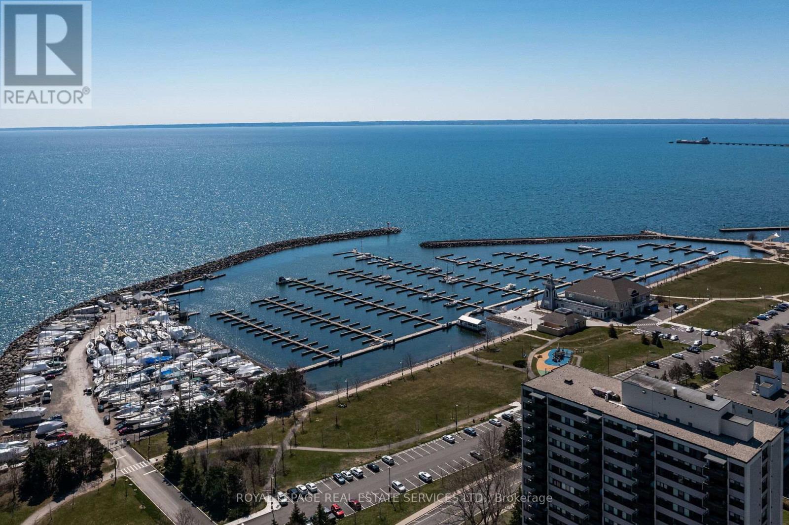












68 TRADEWIND DRIVE

,
Oakville,




Ontario
L6L6K8


