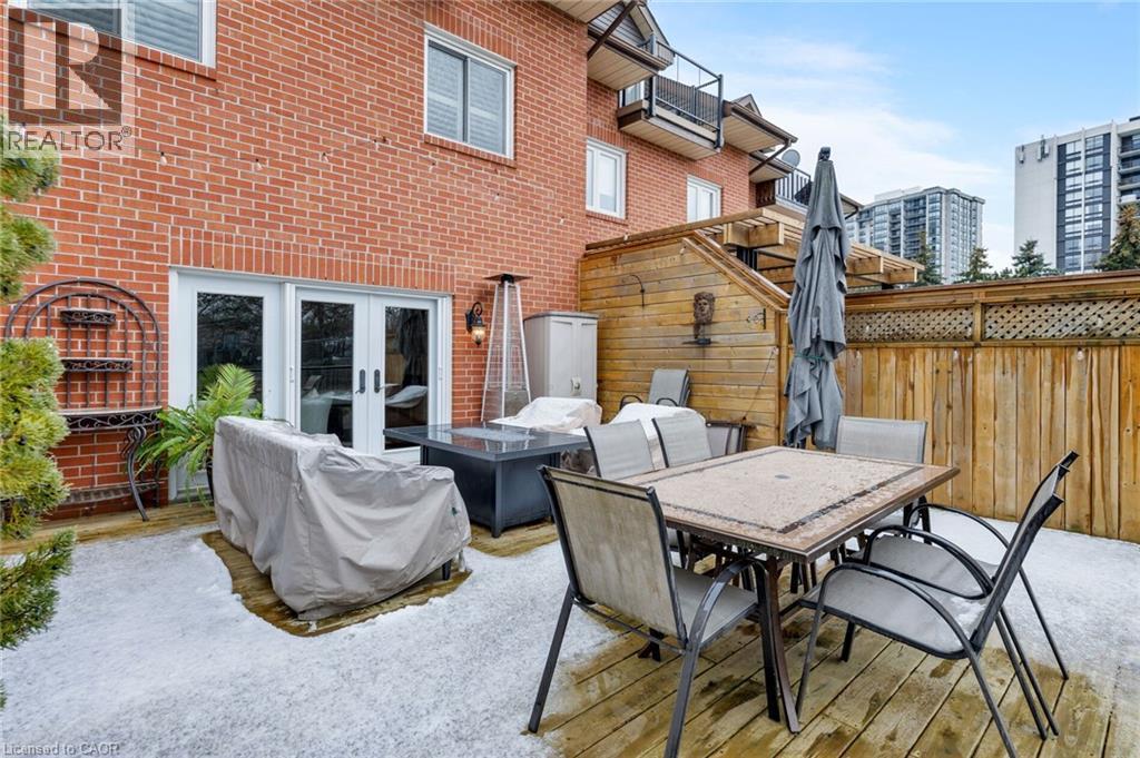 












68 TRADEWIND Drive

,
Oakville,




Ontario
L6L6K8

