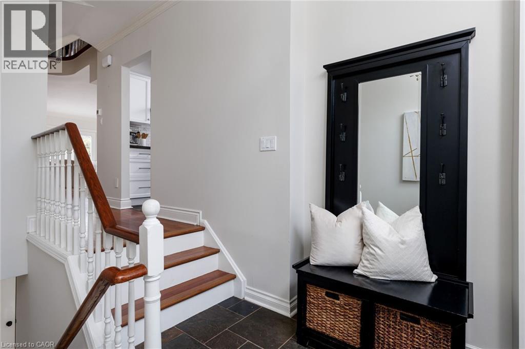 












68 TRADEWIND Drive

,
Oakville,




Ontario
L6L6K8

