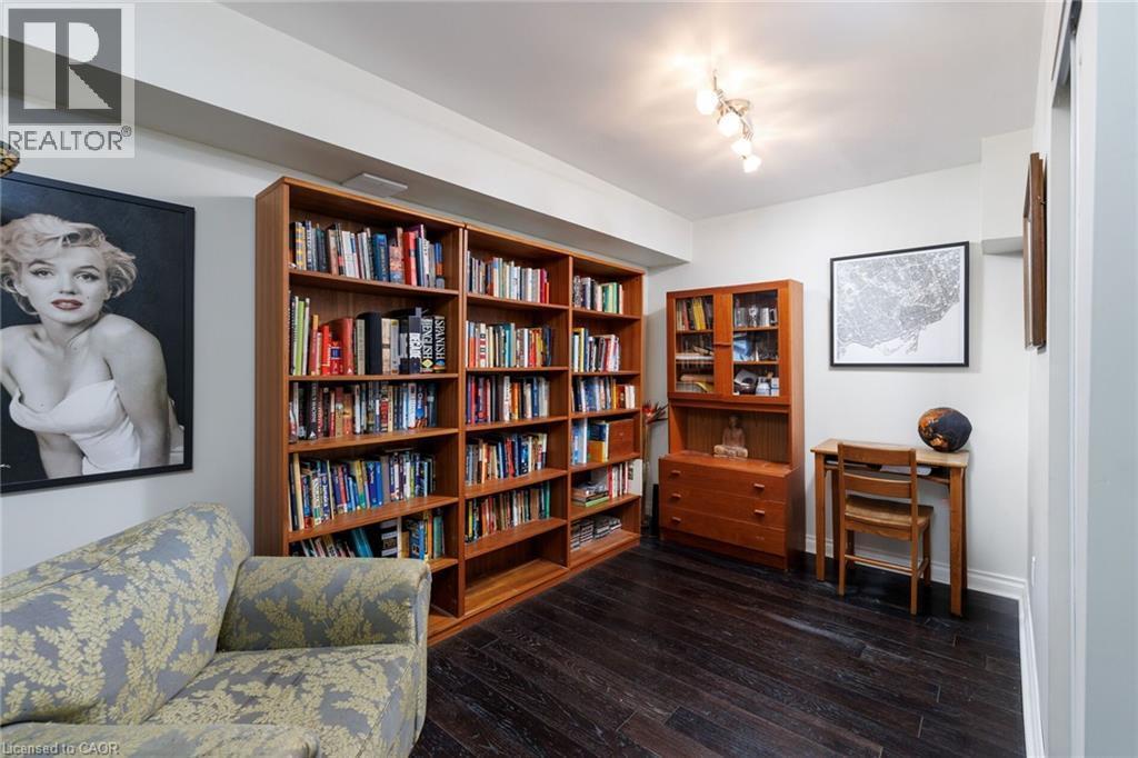 












68 TRADEWIND Drive

,
Oakville,




Ontario
L6L6K8

