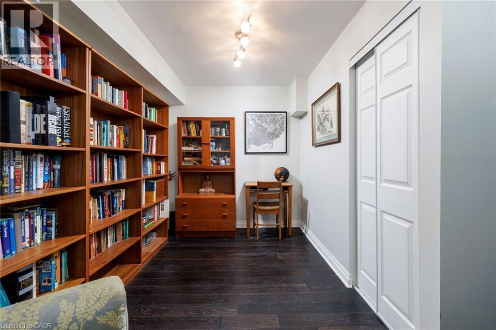 












68 TRADEWIND Drive

,
Oakville,




Ontario
L6L6K8

