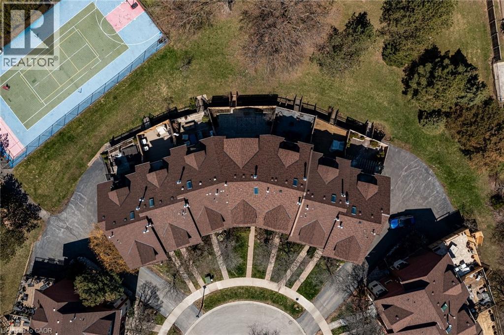 












68 TRADEWIND Drive

,
Oakville,




Ontario
L6L6K8

