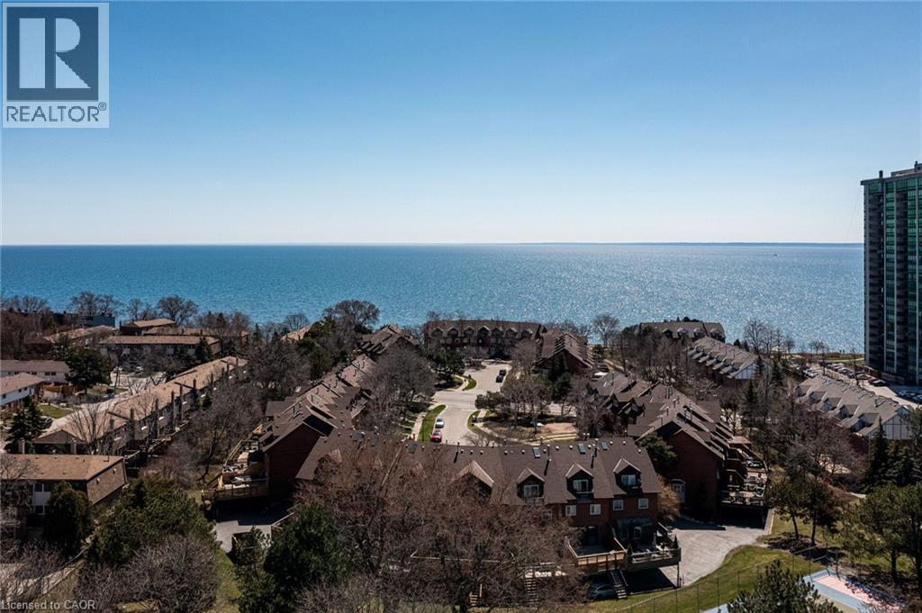 












68 TRADEWIND Drive

,
Oakville,




Ontario
L6L6K8

