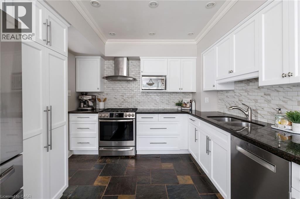












68 TRADEWIND Drive

,
Oakville,




Ontario
L6L6K8

