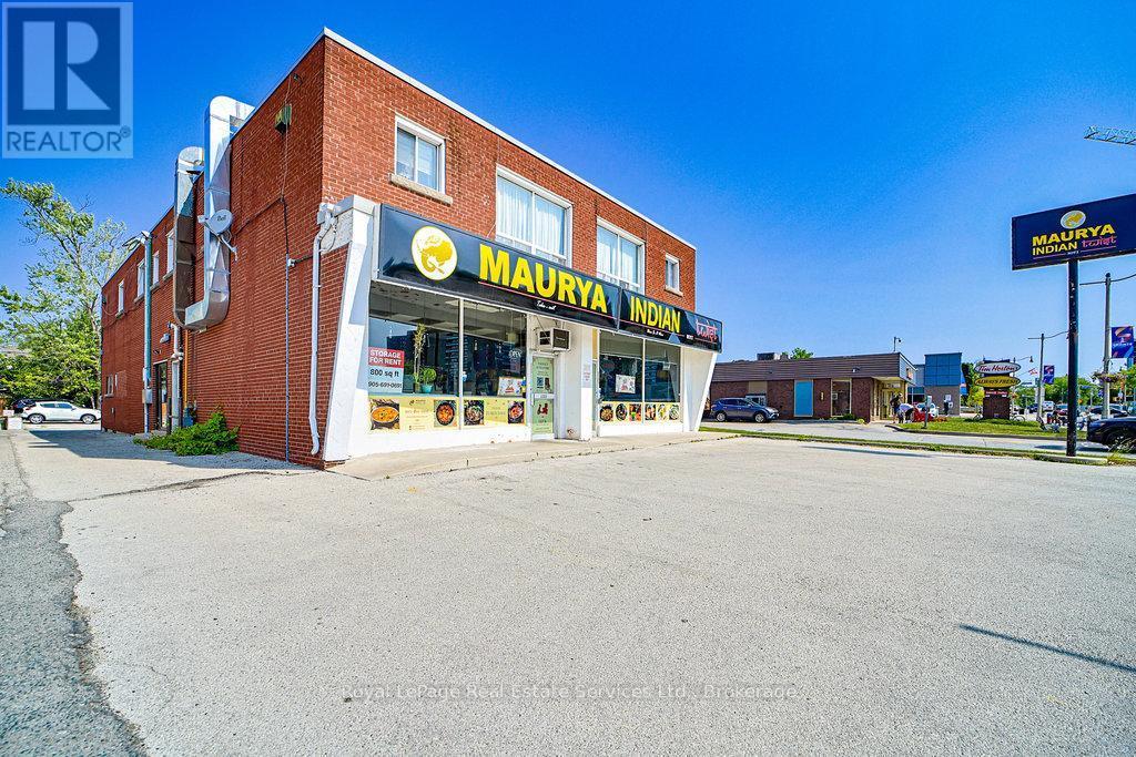 












2307 - 2309 LAKESHORE ROAD W

,
Oakville (BR Bronte),




Ontario
L6L1H2

