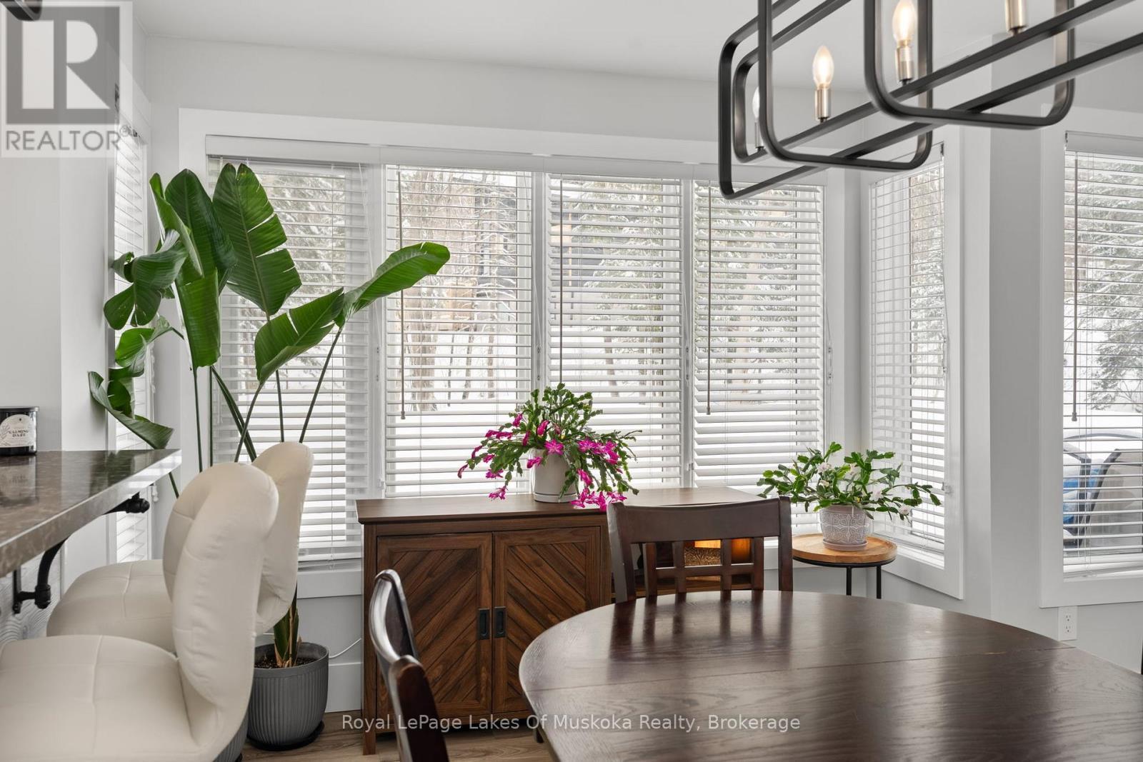 












4 - 1551 HIDDEN VALLEY ROAD

,
Huntsville (Chaffey),




Ontario
P1H1A4

