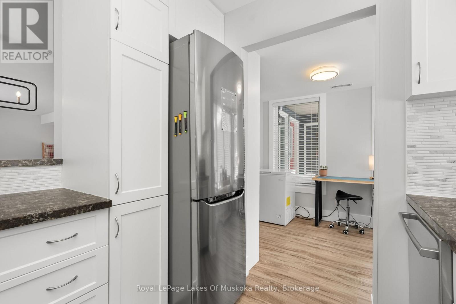 












4 - 1551 HIDDEN VALLEY ROAD

,
Huntsville (Chaffey),




Ontario
P1H1A4

