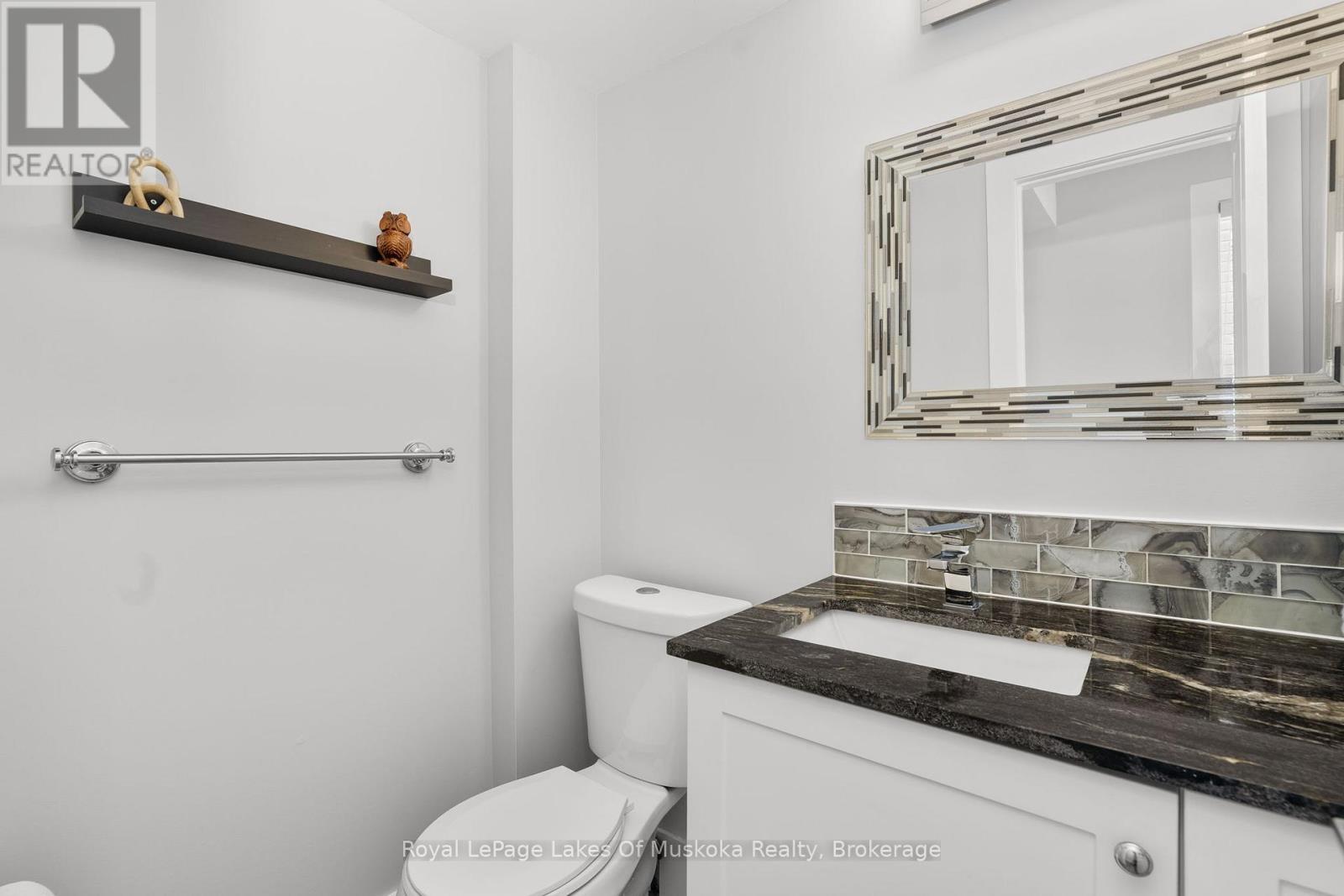 












4 - 1551 HIDDEN VALLEY ROAD

,
Huntsville (Chaffey),




Ontario
P1H1A4

