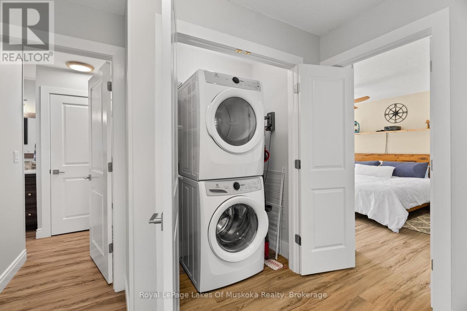 












4 - 1551 HIDDEN VALLEY ROAD

,
Huntsville (Chaffey),




Ontario
P1H1A4

