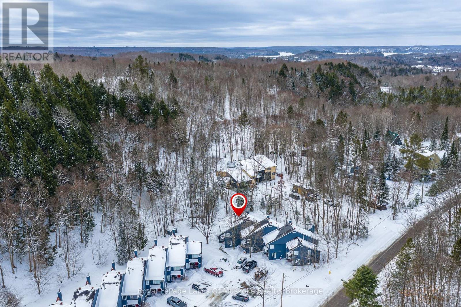 












4 - 1551 HIDDEN VALLEY ROAD

,
Huntsville (Chaffey),




Ontario
P1H1A4

