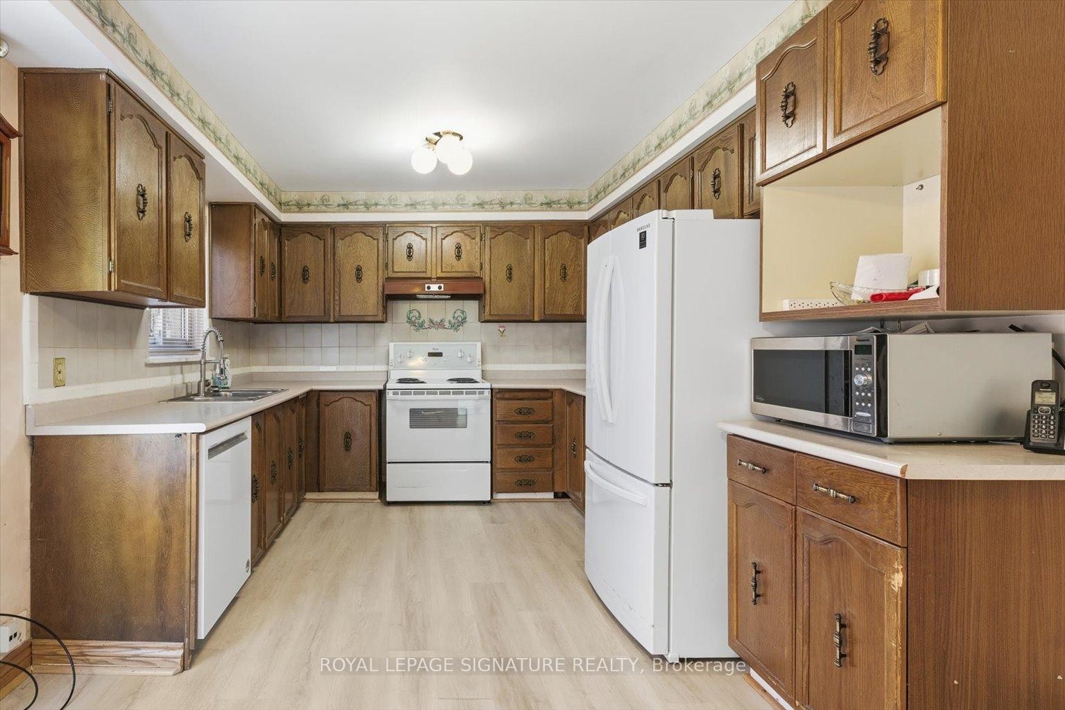 









4307


Garnetwood

Chase,
Mississauga,




ON
L4W 2H1

