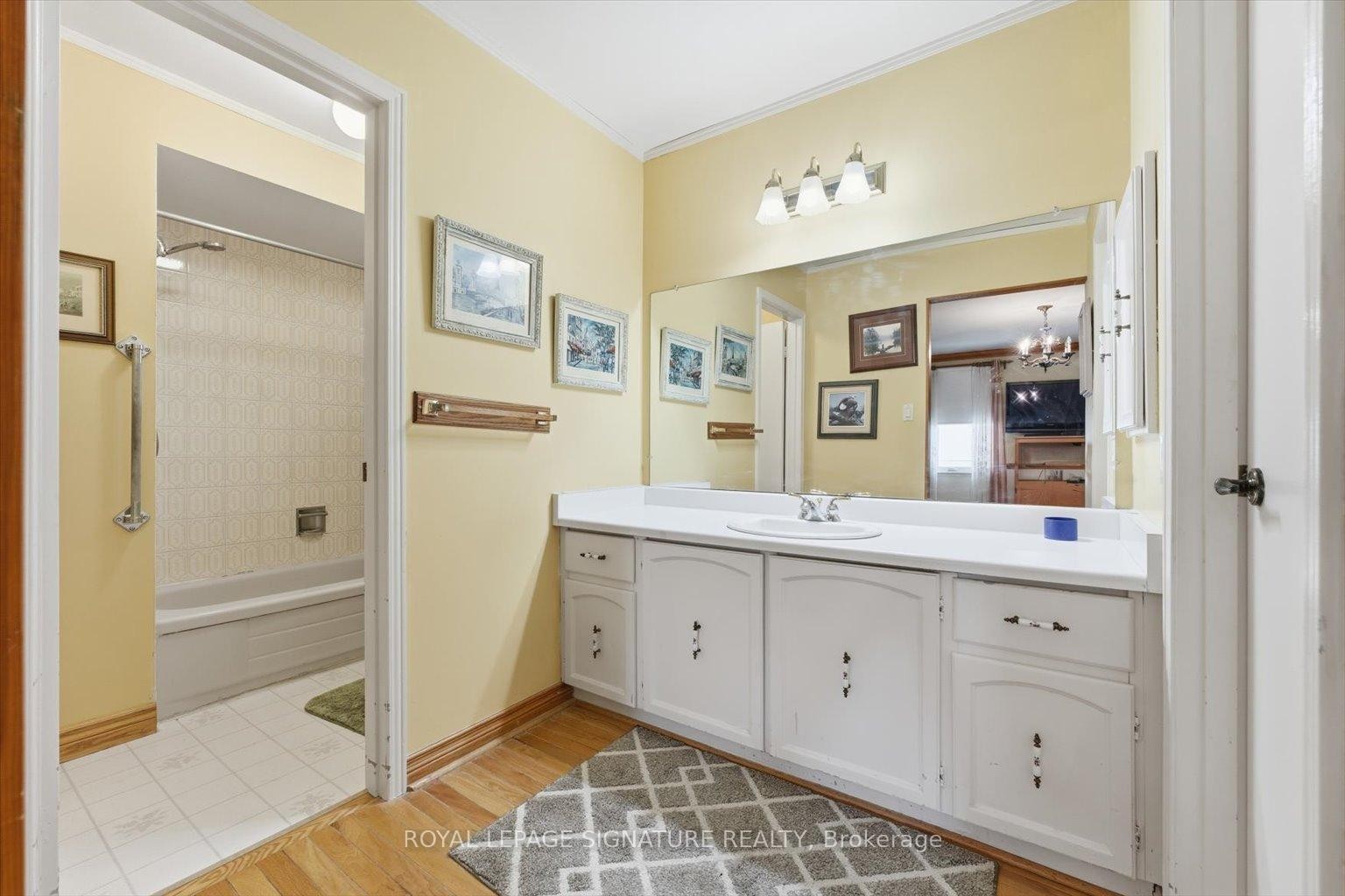 









4307


Garnetwood

Chase,
Mississauga,




ON
L4W 2H1

