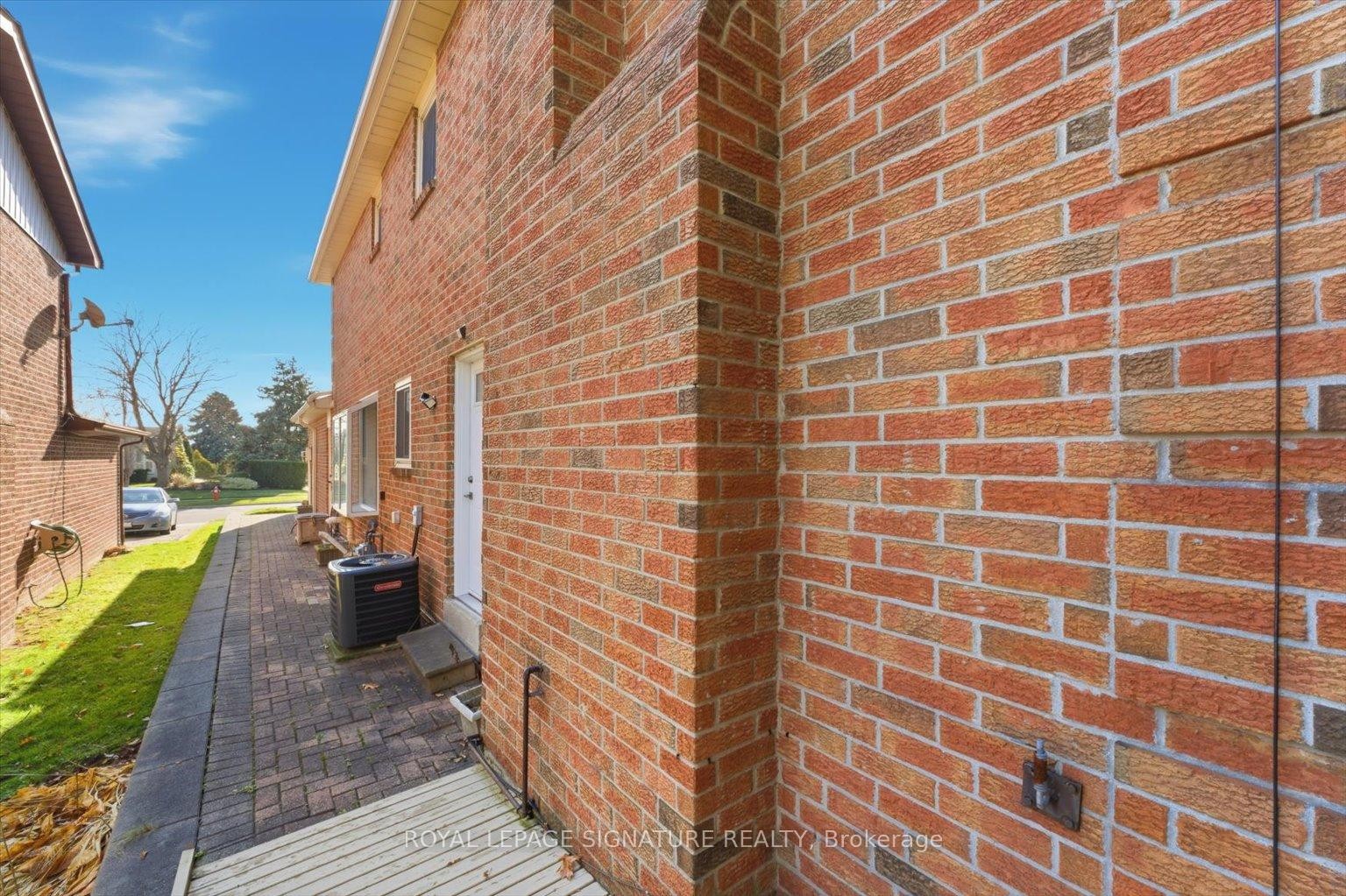 









4307


Garnetwood

Chase,
Mississauga,




ON
L4W 2H1

