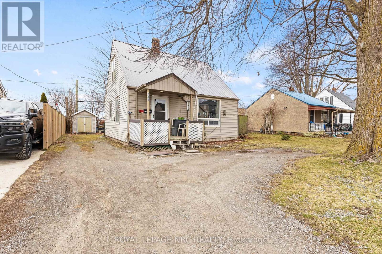 












385 CROWLAND AVENUE

,
Welland,




Ontario
L3B1X5

