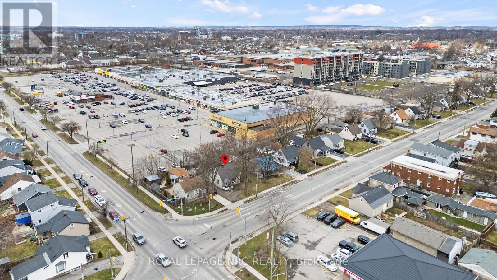 












385 CROWLAND AVENUE

,
Welland,




Ontario
L3B1X5

