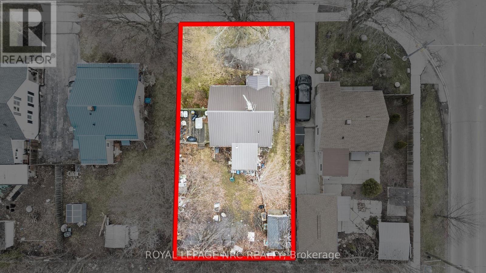 












385 CROWLAND AVENUE

,
Welland,




Ontario
L3B1X5

