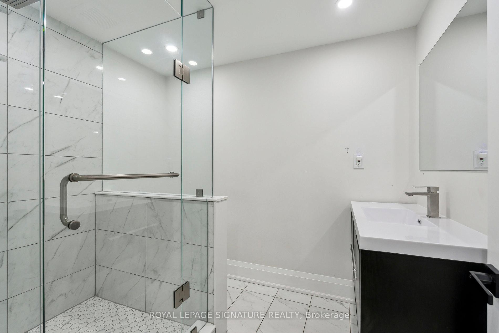 









2199


Richard

Street East,
Innisfil,




ON
L9S 2C4

