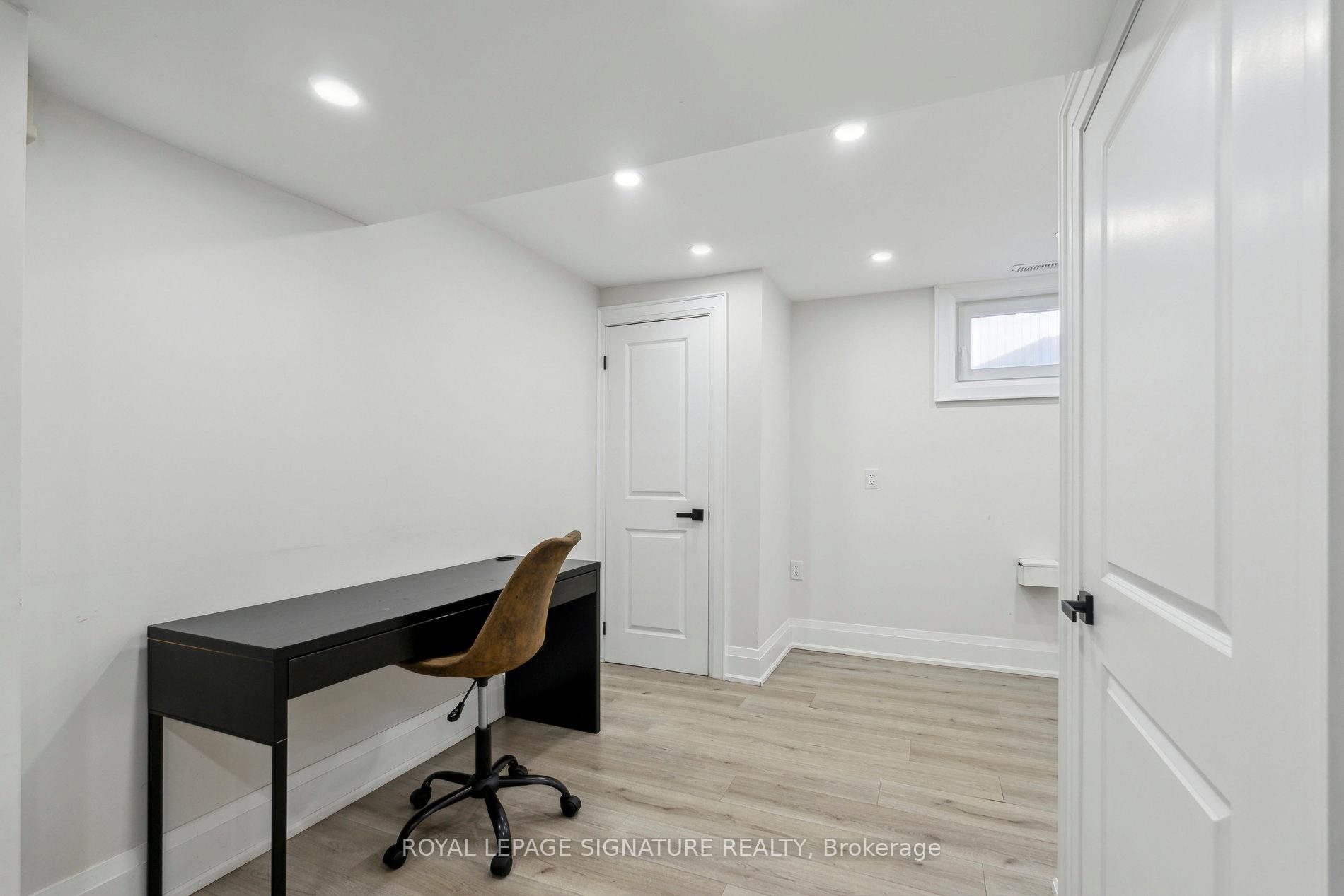 









2199


Richard

Street East,
Innisfil,




ON
L9S 2C4

