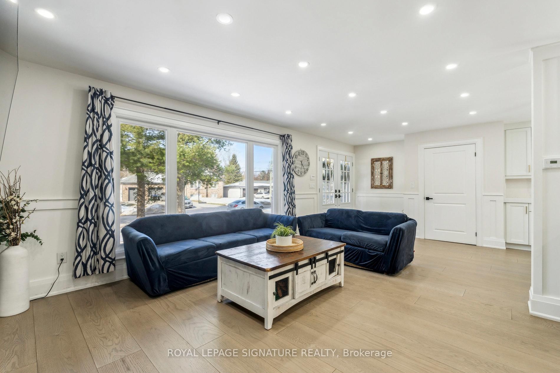 









2199


Richard

Street East,
Innisfil,




ON
L9S 2C4

