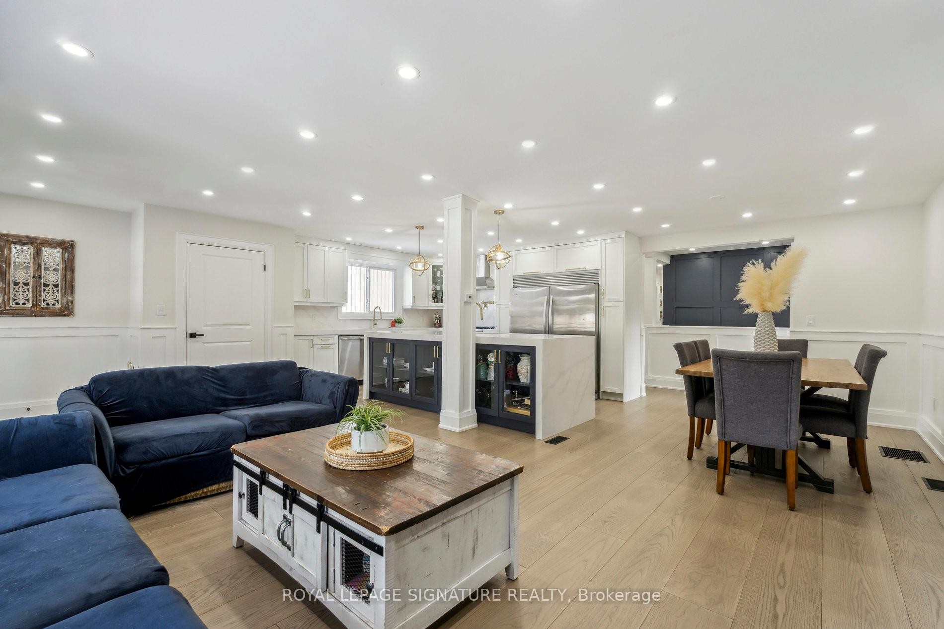 









2199


Richard

Street East,
Innisfil,




ON
L9S 2C4

